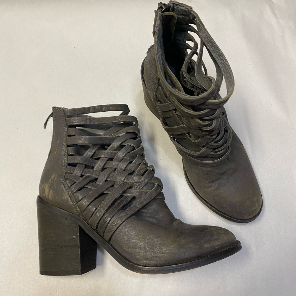 Free People Women’s Carrera Leather Cage Ankle Boots Booties Size US 6.5-7 NWOT